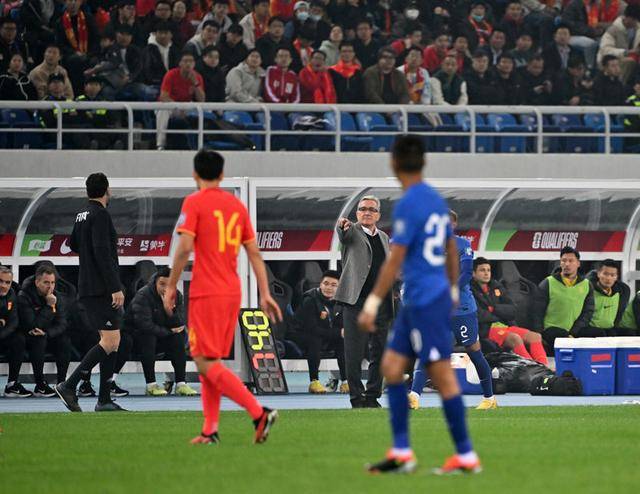 开云app -莱万多夫斯基关键节点出色防守，中国队带队取胜！的简单介绍